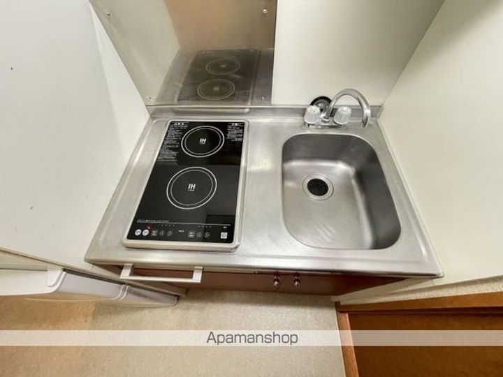 北海道亀田郡七飯町本町3丁目の賃貸アパートのキッチン