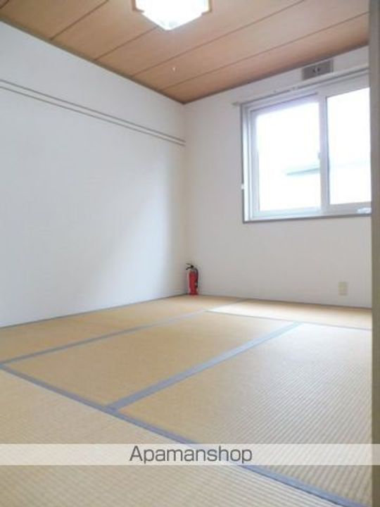 ラクール昭和の内装