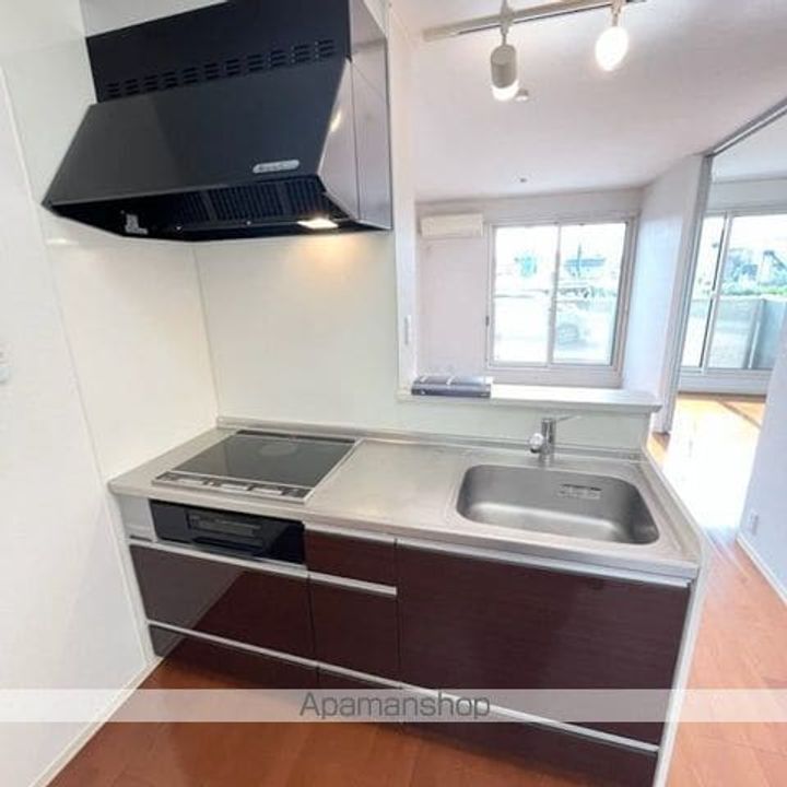 滋賀県彦根市長曽根南町の賃貸アパートのキッチン