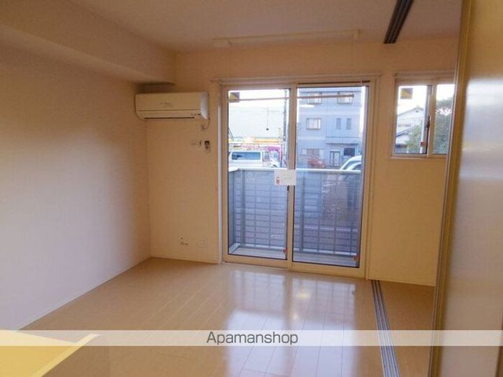 茨城県取手市藤代の賃貸アパートの居間