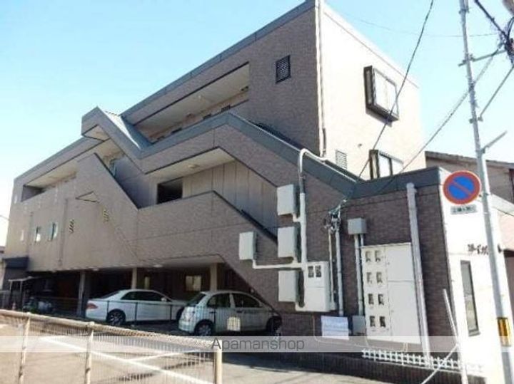 スリーゼメゾン301の外観