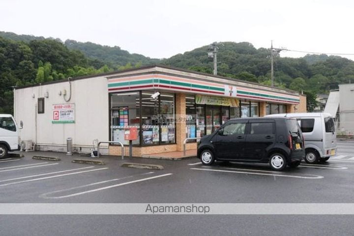 バーミリオン沖野上102号室の周辺