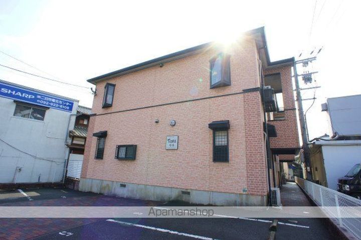 ティアラ塔原203の外観