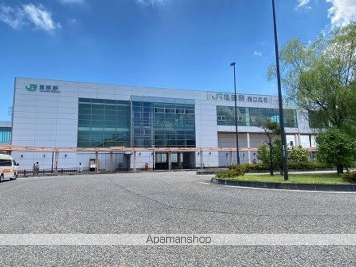 ニュー・ジニアス向陽の周辺