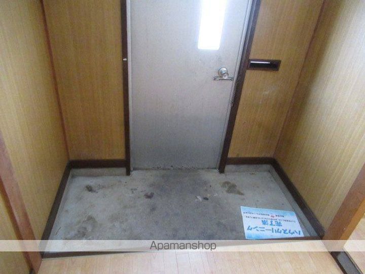 すみれ荘ヘ号の玄関