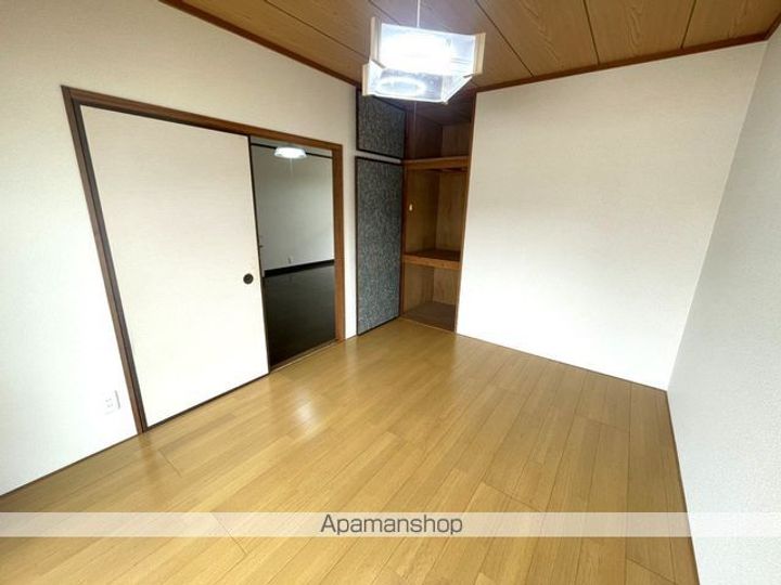 アドホックメゾンの内装