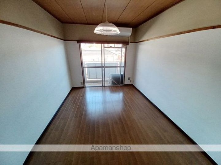 千代田ハイツ305の居間