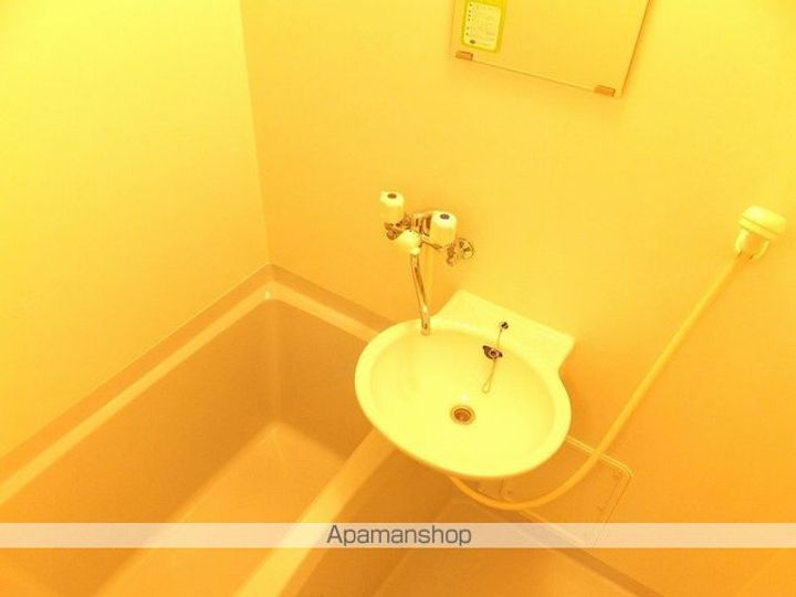 レオパレスCAPPUCCINO201の居間