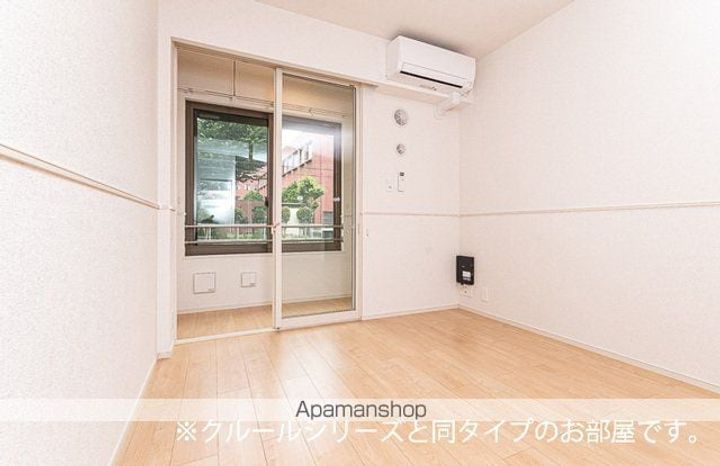 福島県福島市岡部字大下の賃貸アパートの居間