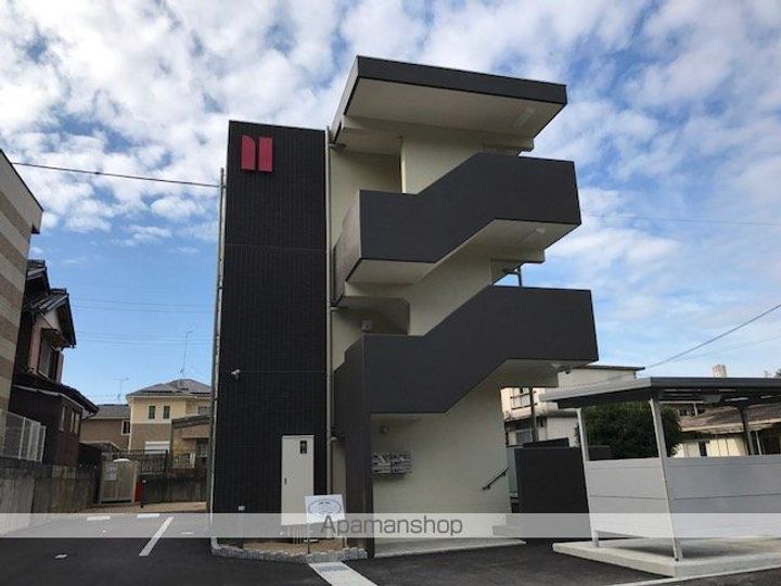 滋賀県彦根市和田町の賃貸マンションの外観