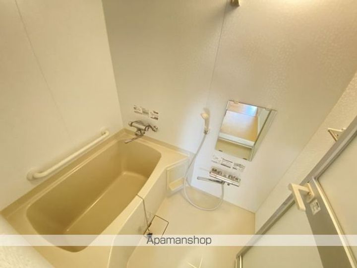 MSクリック103の風呂