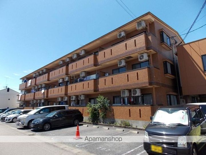 愛知県犬山市松本町3丁目の賃貸マンションの外観