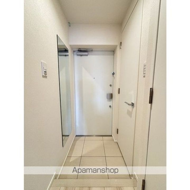 東京都練馬区中村3丁目の賃貸マンションの玄関