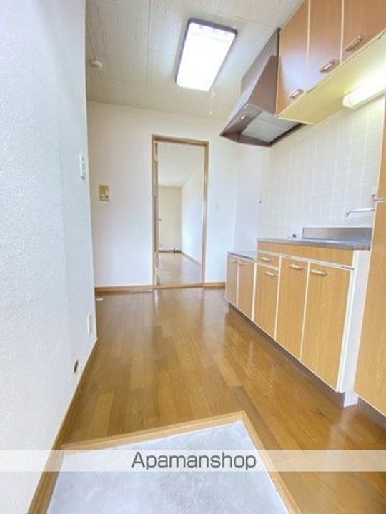 八木山トマト舘205の玄関