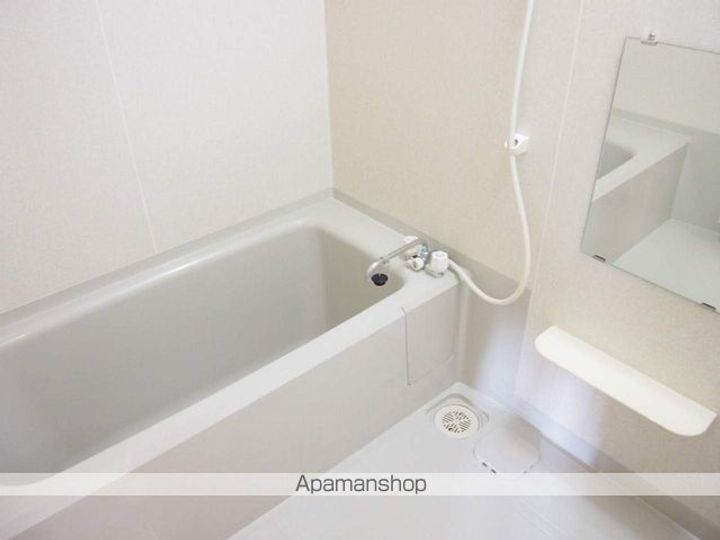 ビアン・ロジュマンF301の風呂