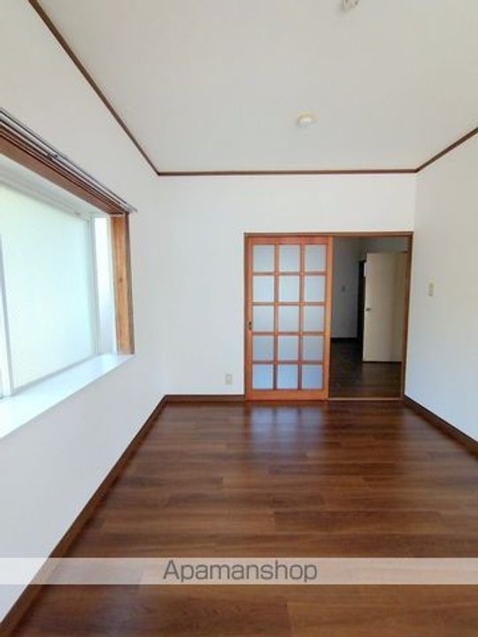 神奈川県川崎市宮前区馬絹4丁目の賃貸アパートの内装