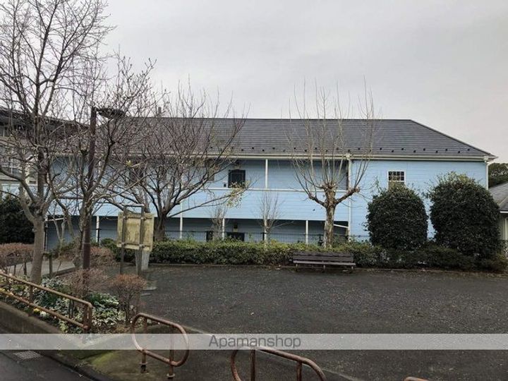 ハイツ雄山の外観