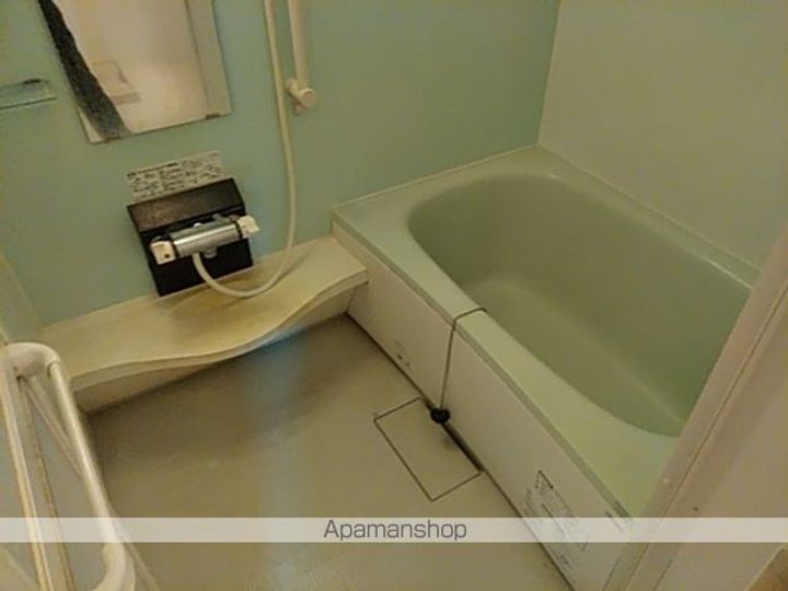 ドゥジェーム三山の風呂