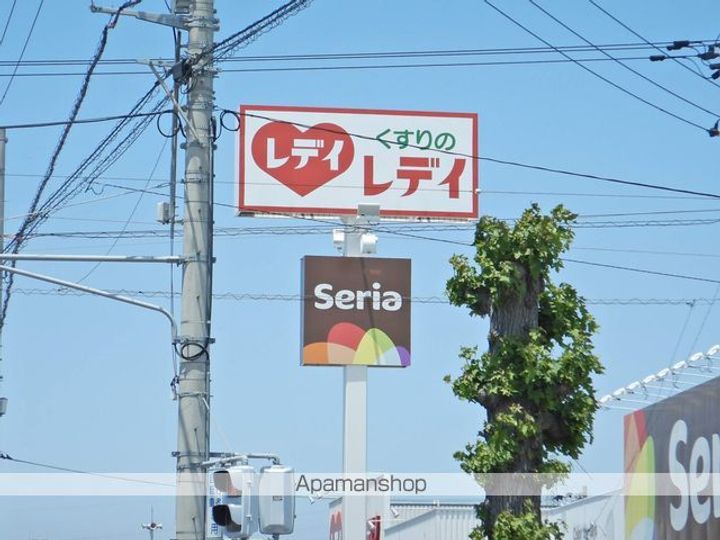 ピースシーサイド黒崎102の周辺