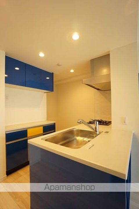 ロイヤルパークスER万代のキッチン