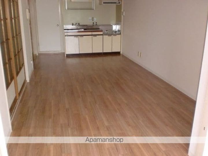 カーサ三国ヶ丘の居間