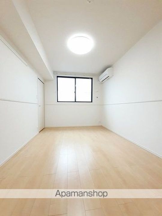 愛媛県今治市南高下町1丁目の賃貸アパートの内装