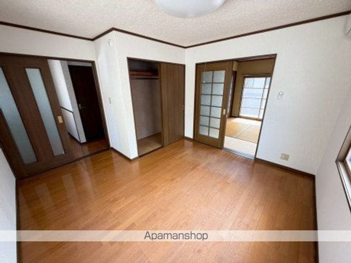 サンハイツの居間