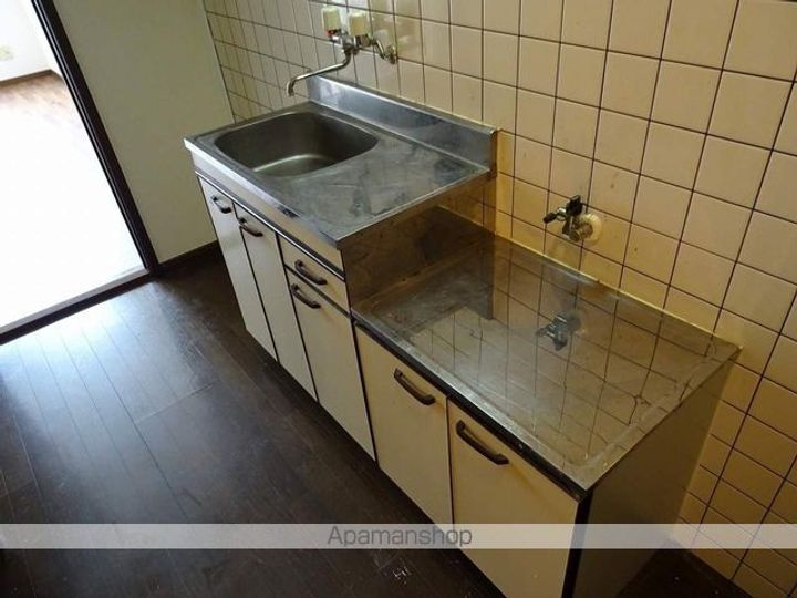 ホワイトキャッスル遠見塚7番館の内装