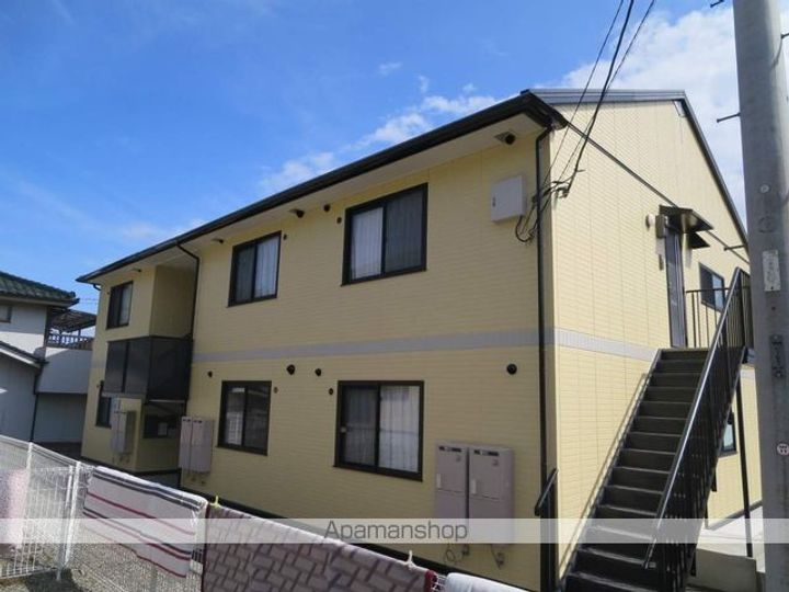 アムールヒルズB棟101号室の外観