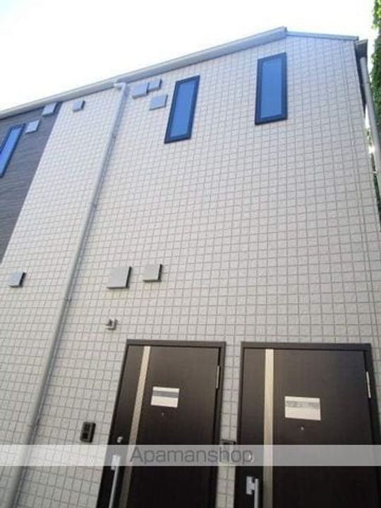 東京都杉並区成田東5丁目の賃貸アパートの外観