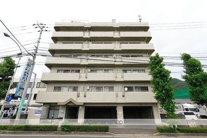 香川県高松市屋島西町の賃貸マンションの外観