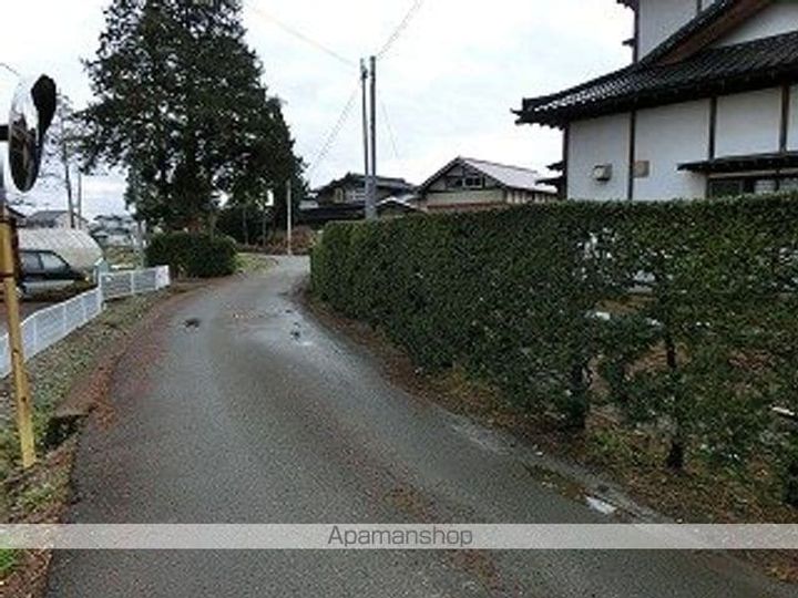 ヴィラエゾAの周辺