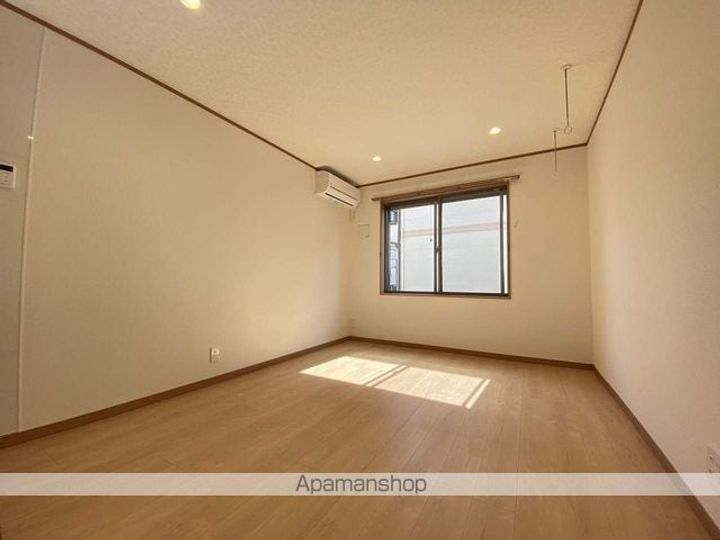 東京都福生市大字福生の賃貸アパートの居間