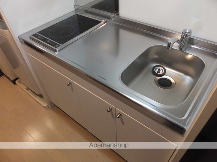 レオネクスト大倉山メルベーユⅢのキッチン