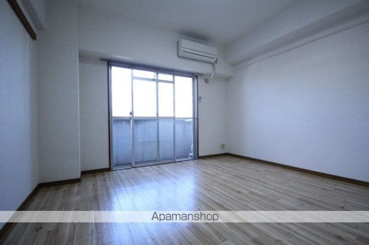 エリータ半町の居間