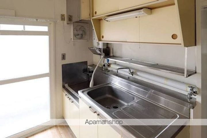 ビレッジハウス糸井1号棟206のキッチン