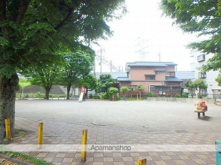 神奈川県川崎市宮前区馬絹4丁目の賃貸アパートの周辺