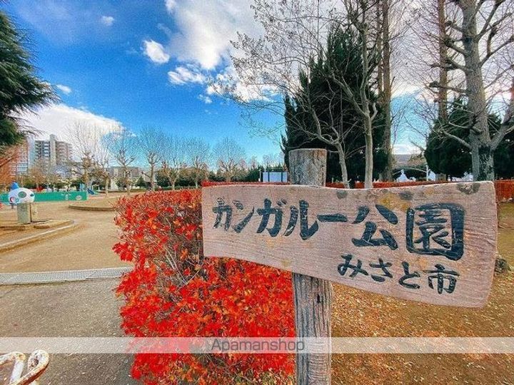 クレイノコンフォールの周辺