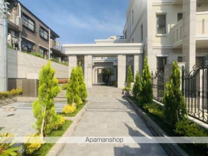 東京都武蔵野市吉祥寺南町3丁目の賃貸マンションの外観