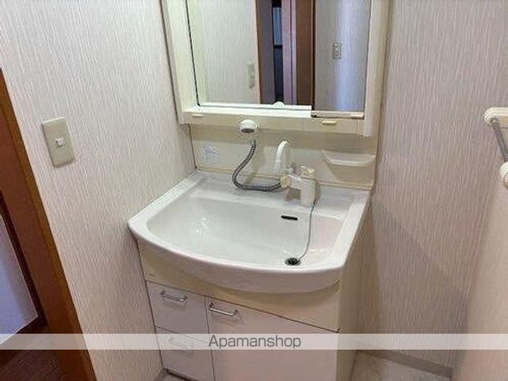 サーパス三条の内装