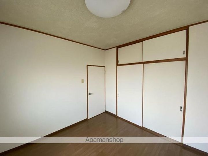 香川県高松市茜町の賃貸マンションの内装