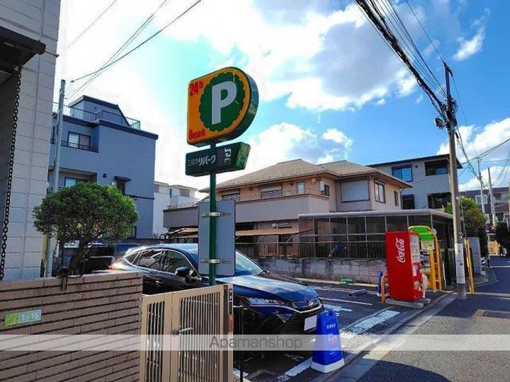 レオネクストリベルテの周辺