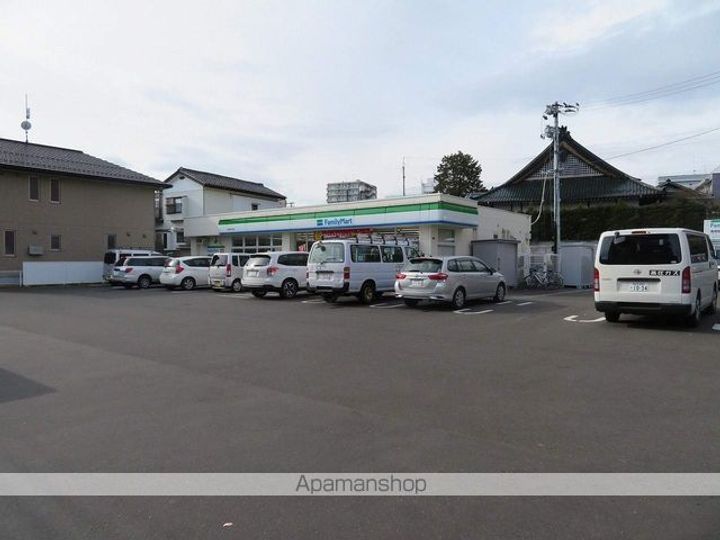 ラ・ネージュ河原町の周辺