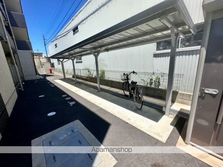 滋賀県近江八幡市江頭町の賃貸マンションの外観
