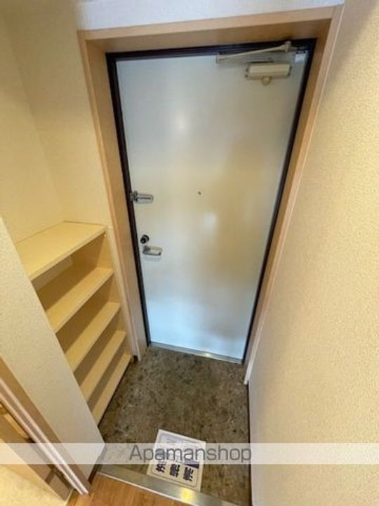 滋賀県草津市野路3丁目の賃貸マンションの玄関