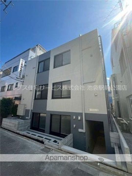 早稲田鶴巻町IMAハウスの外観