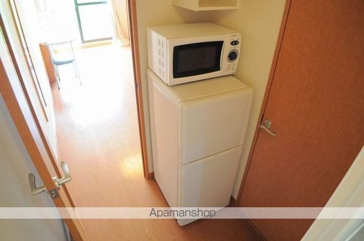 レオパレス城興ケ丘の居間