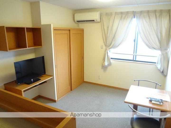 レオパレス北山101の居間
