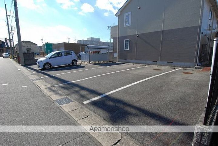 アヴニ−ル T.Mのその他画像