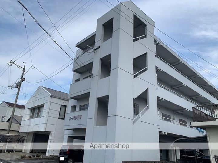 アーバン新町101の外観